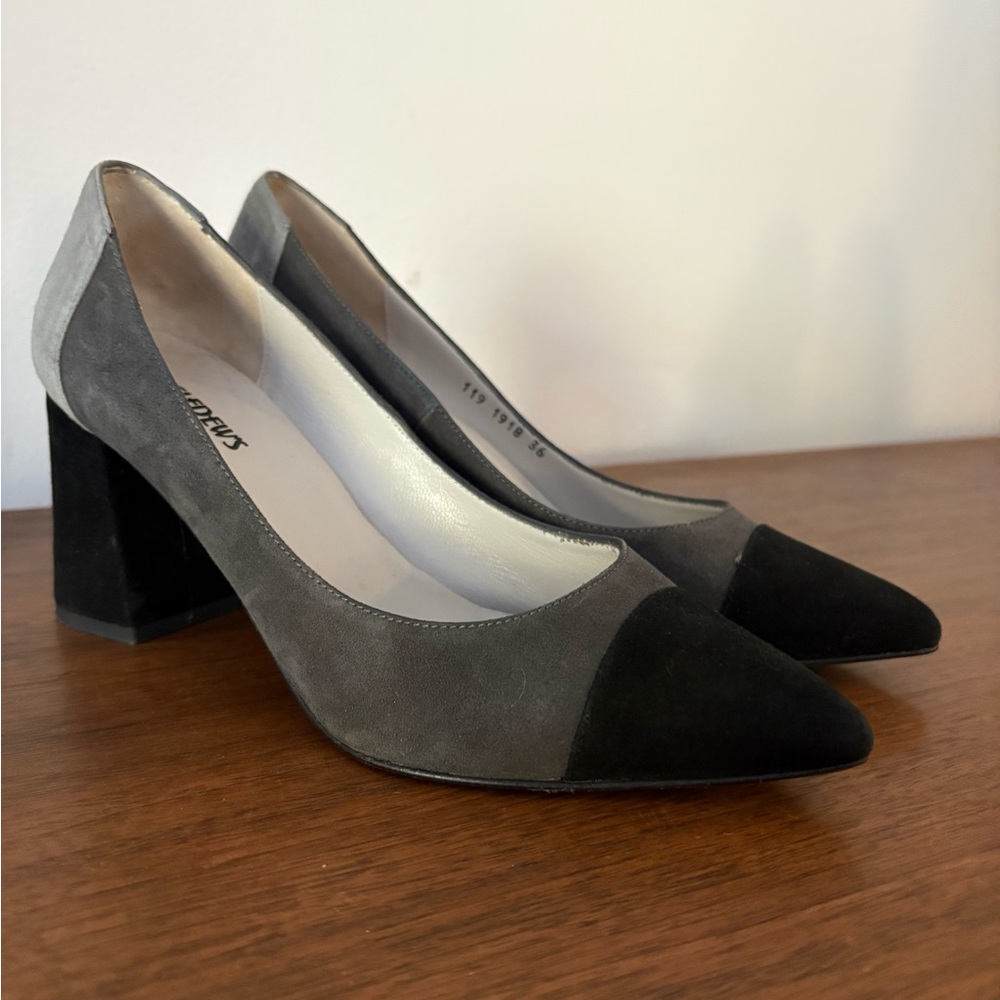 Chic Two-Tone Women's Block Heels